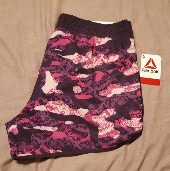 New Reebok Shorts - Picture 2 of 6
